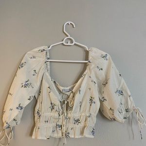 Cute cropped summer top